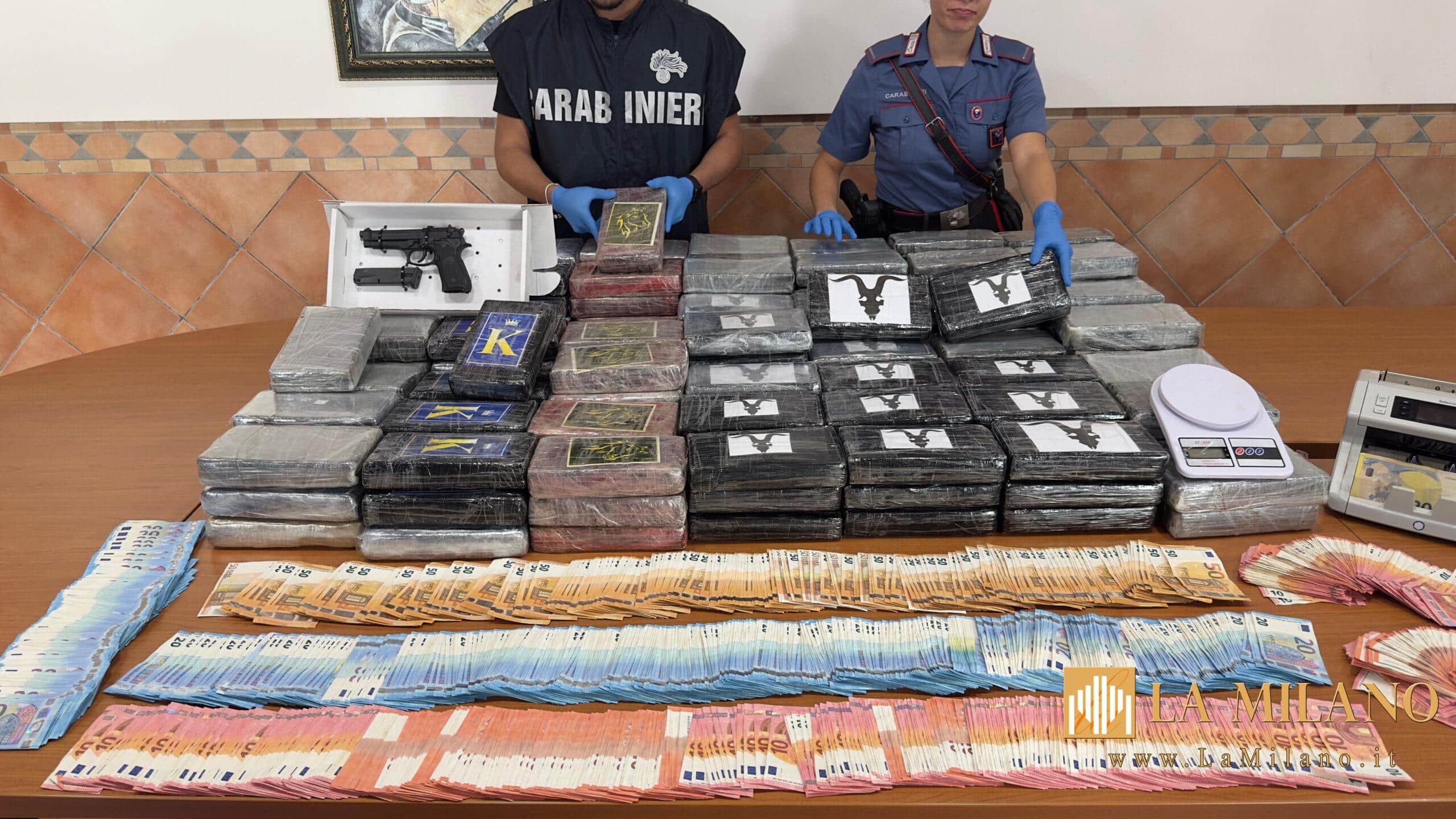 Roma, duro colpo al traffico di droga: Carabinieri sequestrano 200 kg di cocaina e 30mila euro in contanti