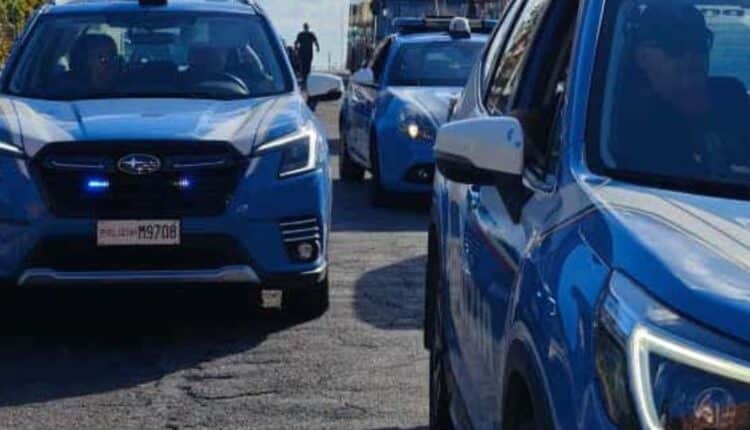 Roma, inseguimento da film sulla Tuscolana: banda rapina un’anziana e fugge per 10 km. Tre arresti della Polizia di Stato