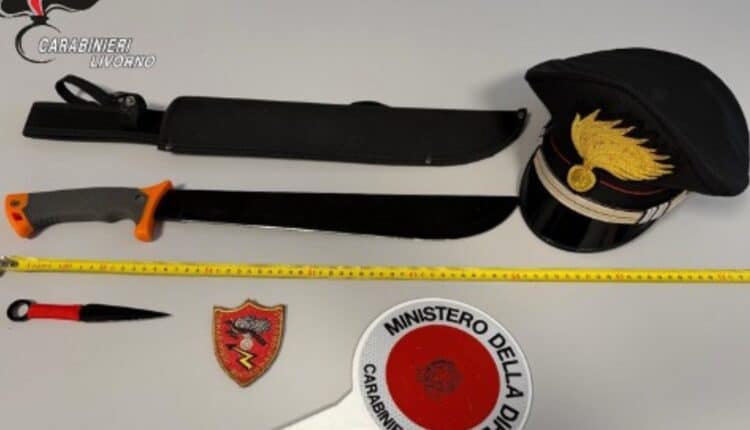 Livorno, lite in centro per le deiezioni del cane: 20enne estrae un machete, denunciato dai Carabinieri