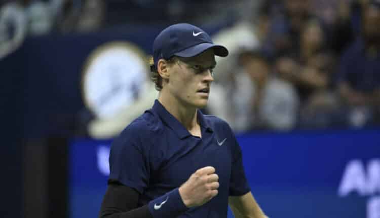 Sinner sbarca a Riad per il Six Kings Slam: debutto mercoledì contro Tsitsipas