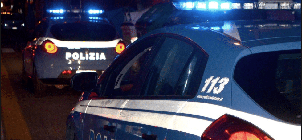 Taranto: 20enne trovato con pistola clandestina e proiettili, arrestato.