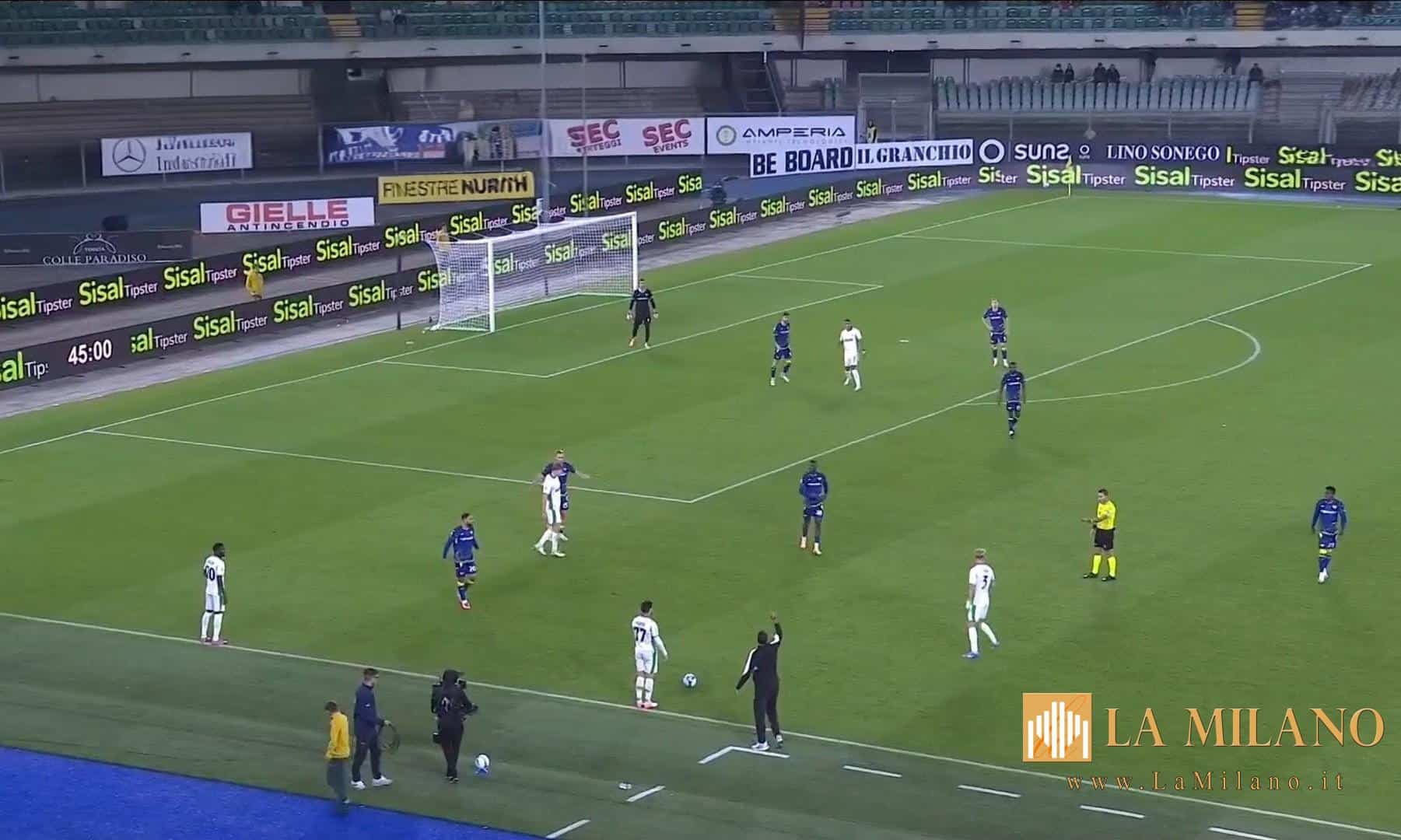 Serie A: Pinamonti decide l'anticipo contro il Verona