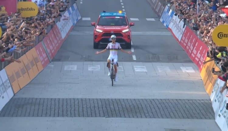 Giro di Lombardia: Pogačar entra nella leggenda con il quinto trionfo consecutivo