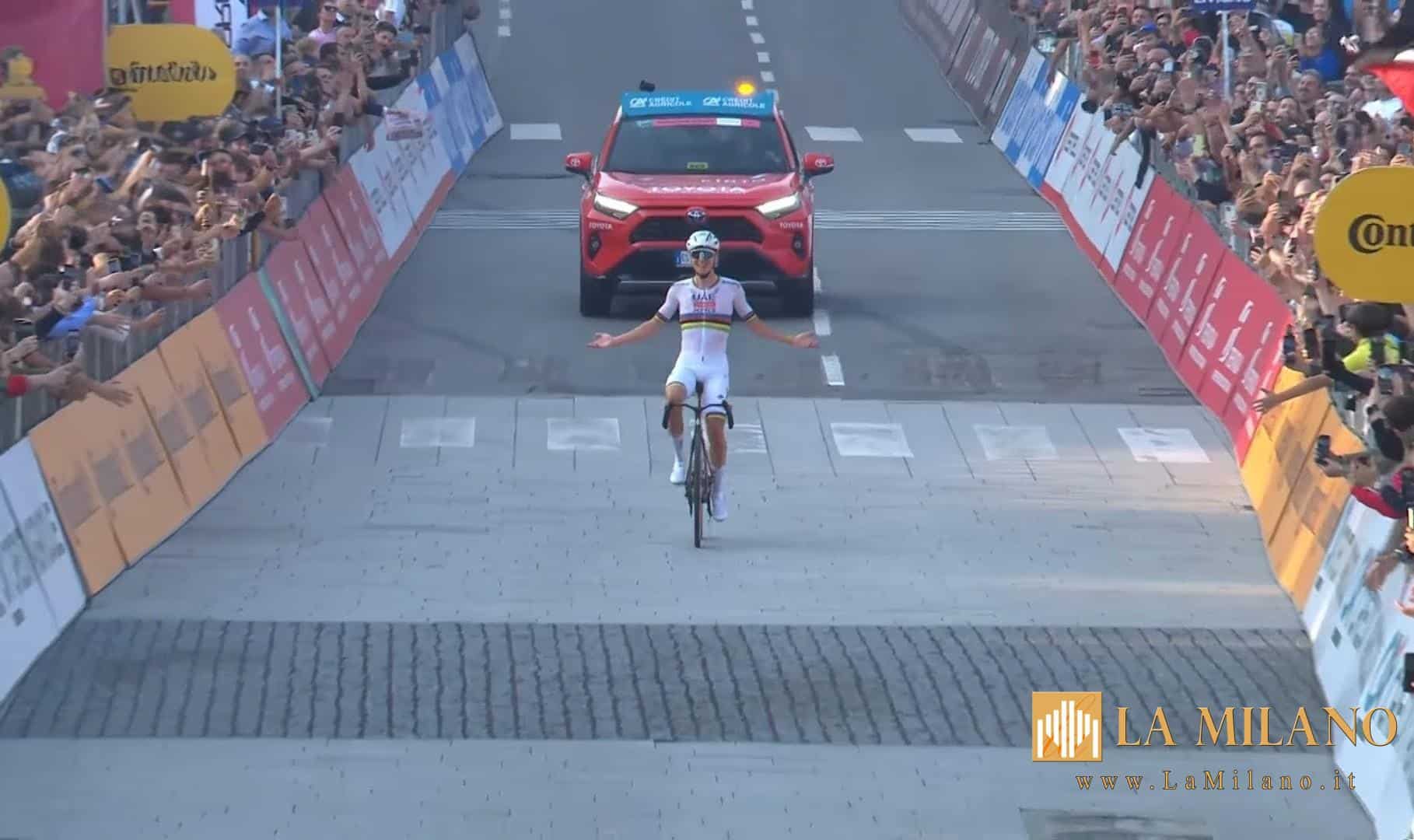 Giro di Lombardia: Pogačar entra nella leggenda con il quinto trionfo consecutivo