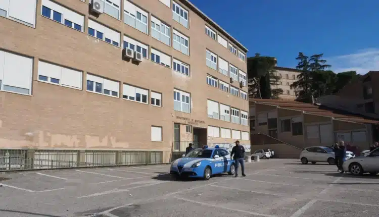 Studente di 23 anni accoltellato a Perugia. Si tratterebbe di una lite finita in tragedia