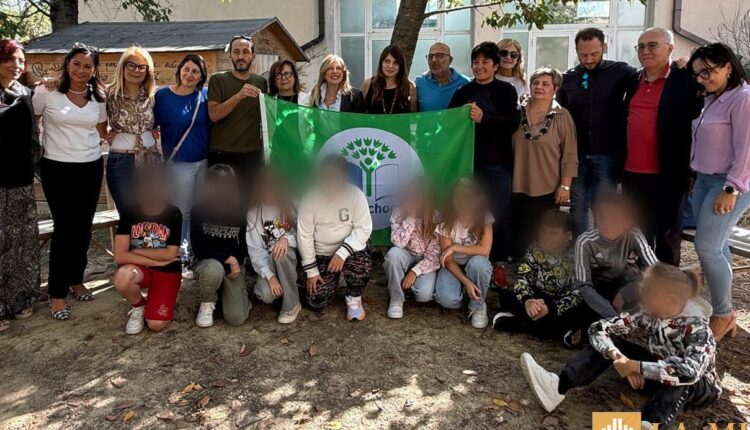 Scuola Primaria Selvaiezzi alza la Bandiera Verde: riconoscimento Eco-Schools per l’impegno nella sostenibilità.