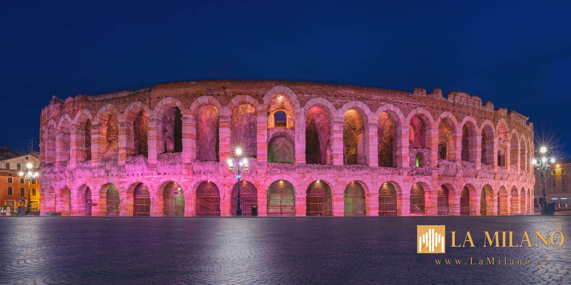 Verona accende l’Arena di rosa per Ottobre Rosa: prevenzione del tumore al seno.