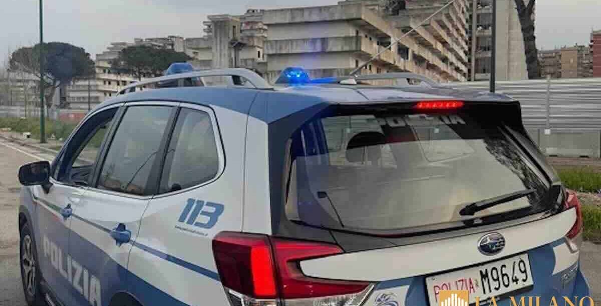Napoli: chiede denaro per restituire un’auto rubata, arrestato 22enne a Scampia.