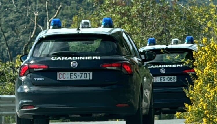 Serravalle di Chienti, lite tra compagni degenera: 44enne arrestato dai Carabinieri per violenza a pubblico ufficiale