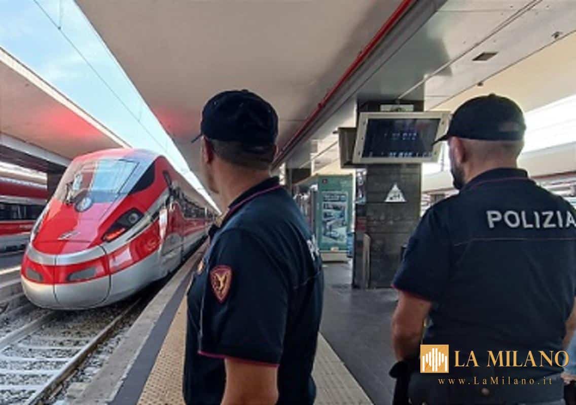 Napoli, 22enne arrestato alla Stazione Centrale: aggredisce la sicurezza di Ferrovie dello Stato e morde un addetto