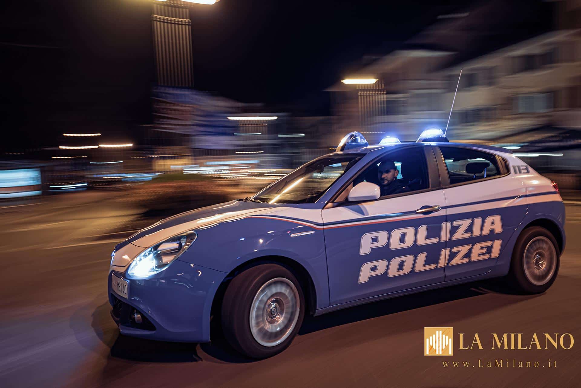 Bolzano, lite in strada: aggredisce un uomo con la cintura, espulso