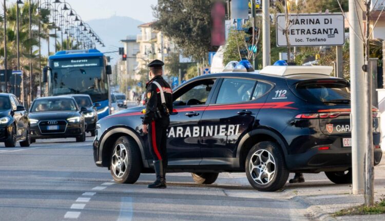 Marina di Pietrasanta: deferiti più di 10 giovani per reato di rissa aggravata.