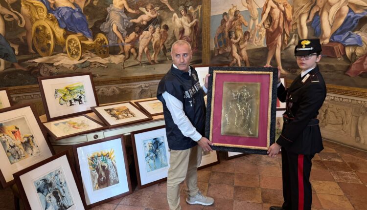 Parma: opere false attribuite a Dalì poste in mostra.