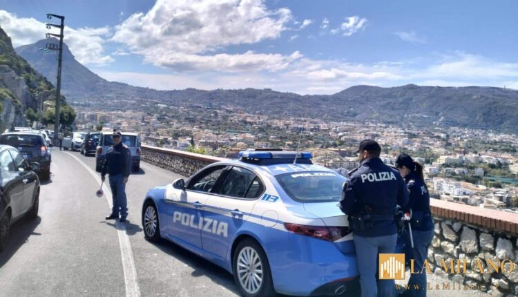 Napoli: arrestato 25enne per tre episodi di furto, tutti nella stessa notte.