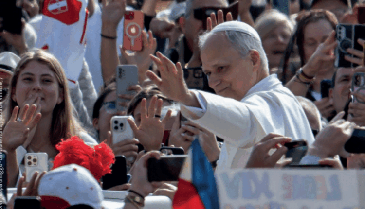 “Pace e sicurezza”: edizione speciale di Polizia Moderna per i funerali di Papa Francesco e l’elezione di Papa Leone XIV