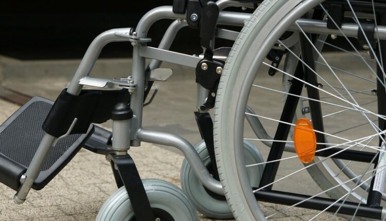 Livorno: contributi 2025 per l’accompagnamento scolastico studenti con disabilità.