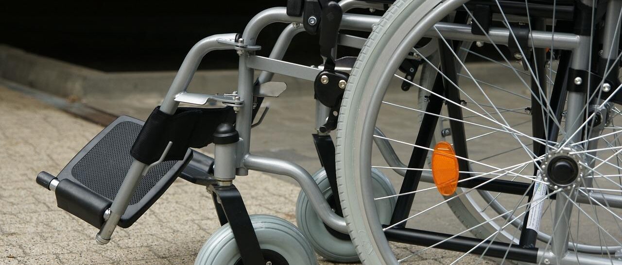 Livorno: contributi 2025 per l’accompagnamento scolastico studenti con disabilità.