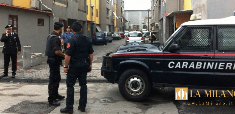 Napoli: arrestato figlio 30enne per maltrattamenti in famiglia.