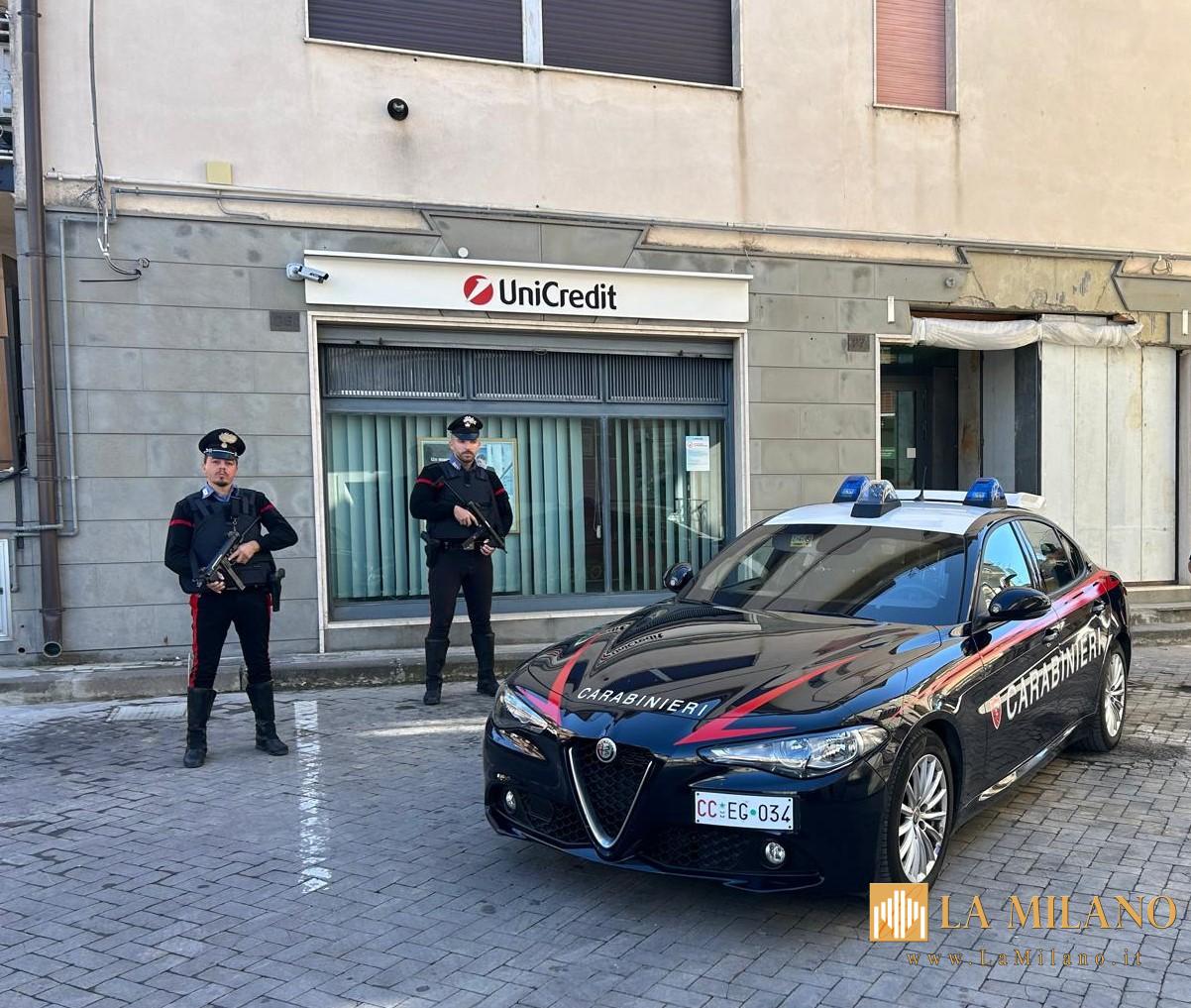 Troina, assalto al bancomat con escavatore: 3 arresti dopo un inseguimento rocambolesco nelle campagne di Enna