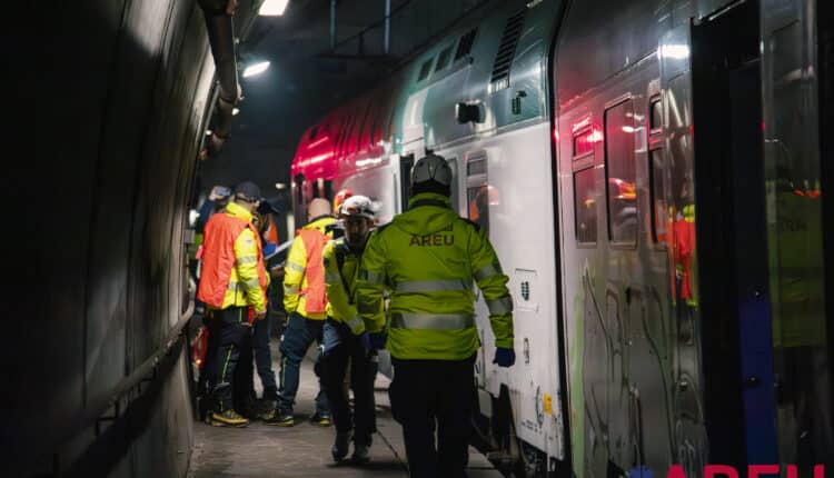 Milano, AREU guida la maxi esercitazione nel Passante: 24 feriti simulati e un PMA operativo in pochi minuti