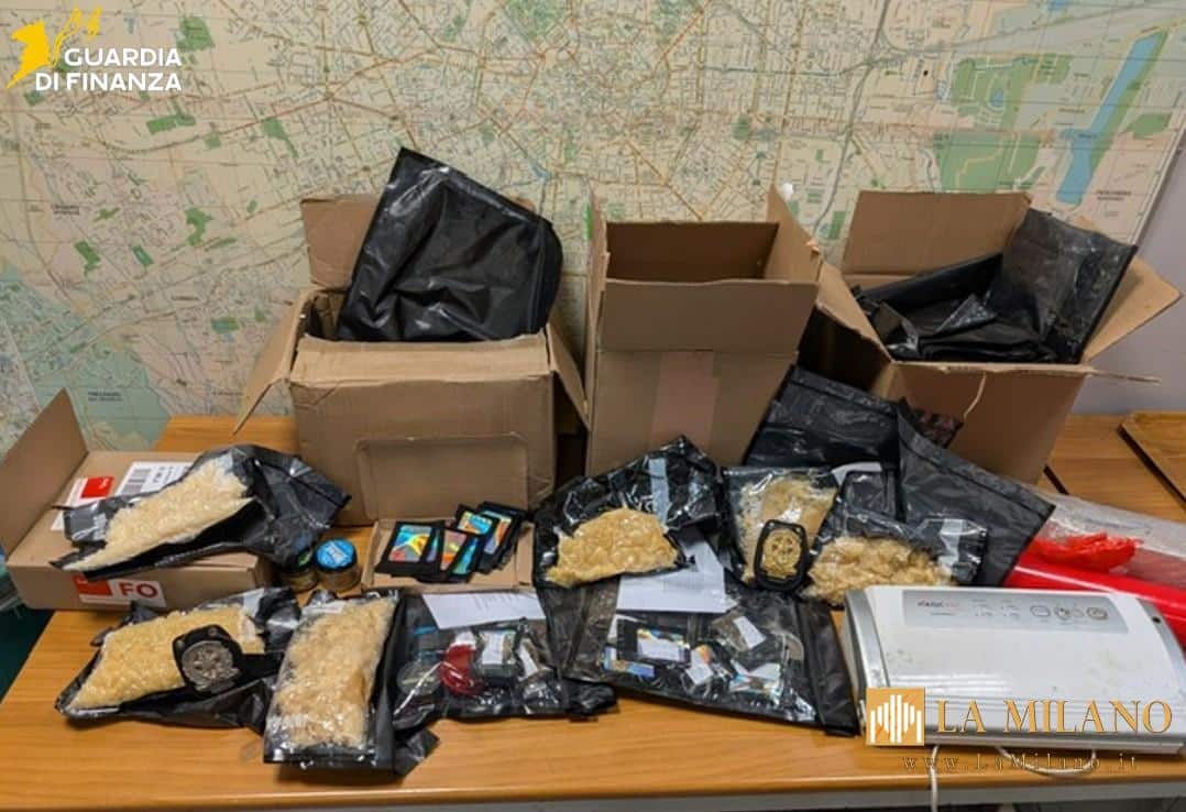 Orio al Serio, sequestrati 3 chili di hashish in un pacco proveniente dagli USA: arrestato un 24enne di Cesano Boscone