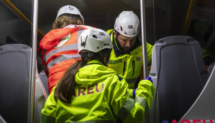 Milano, AREU guida la maxi esercitazione nel Passante: 24 feriti simulati e un PMA operativo in pochi minuti