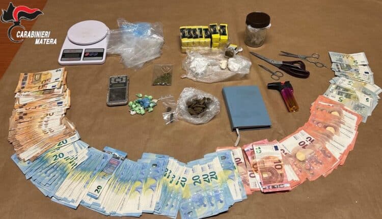 Policoro, arrestato 41enne: sequestrato quasi un chilo di droga durante un blitz dei Carabinieri