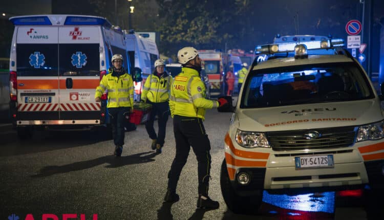 Milano, AREU guida la maxi esercitazione nel Passante: 24 feriti simulati e un PMA operativo in pochi minuti