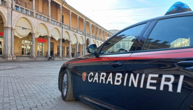 Faenza, arrestato uomo per atti persecutori contro l’ex: minacce e pedinamenti interrotti dai Carabinieri