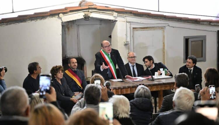 Roma, la Giunta approva due nuove misure: Verdone “sindaco per un giorno” partecipa ai lavori