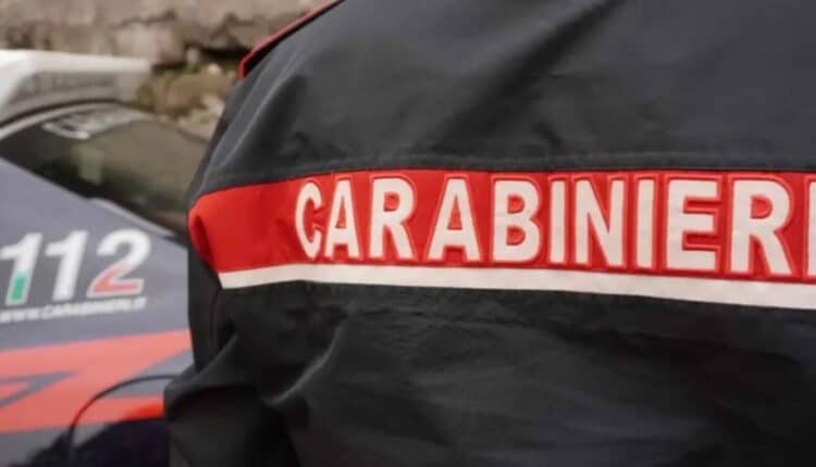 Rende, maxi-sequestro di droga e armi: arrestato un uomo con 5,5 kg di stupefacenti e una pistola