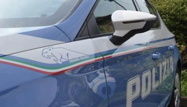 Taranto, rapina aggravata in un supermercato: arrestati due uomini e denunciati altri due complici