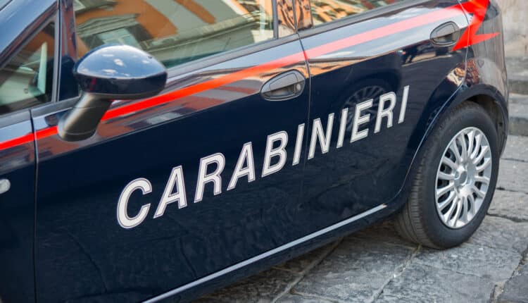 Calimera, tragedia familiare: bimbo di 8 anni trovato morto in casa, il corpo della madre recuperato in mare. Ipotesi omicidio-suicidio.