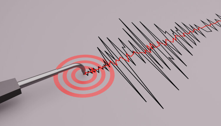 Terremoto in Bangladesh: forte scossa di magnitudo 5.5 scuote Dacca e provoca vittime. Panico anche in India.