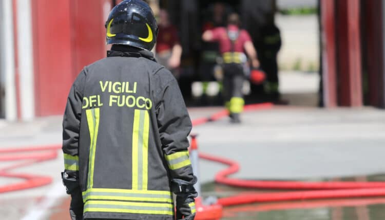 Gorizia, frana travolge una casa a Cormons: una persona estratta viva, due i dispersi. Disastri e allagamenti in Friuli Venezia Giulia.