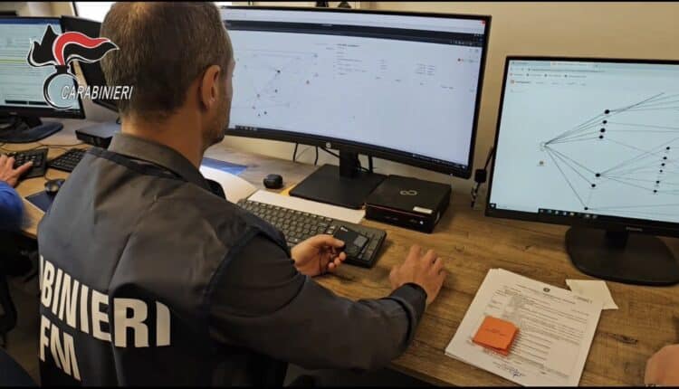 Roma, spaccio di droga su Telegram e Instagram: tre arresti dei Carabinieri, pagamenti in criptovalute e consegne tramite corrieri