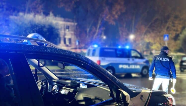 Roma, maxi operazione della Polizia di Stato: controlli a tappeto dal centro alle periferie. Arrestati 12 pusher e sanzioni per 10mila euro
