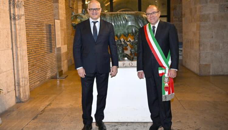 Roma, la Giunta approva due nuove misure: Verdone “sindaco per un giorno” partecipa ai lavori