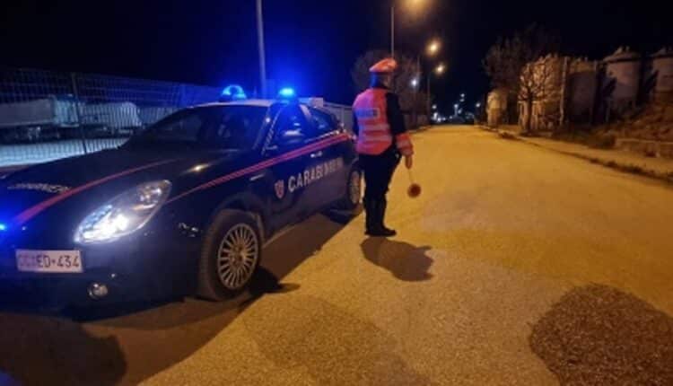 In fuga sulla E45 con cocaina e 8.500 euro: 32enne arrestato dopo inseguimento e speronamenti a Città di Castello