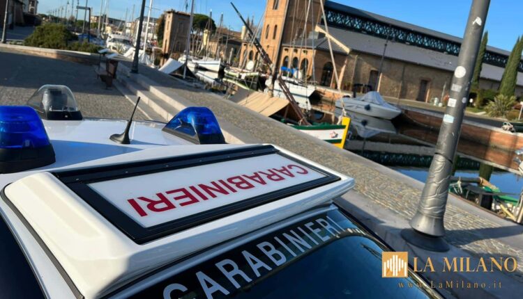 Cervia: due giovani denunciati per estorsione e ricettazione dopo il furto di una bici elettrica.