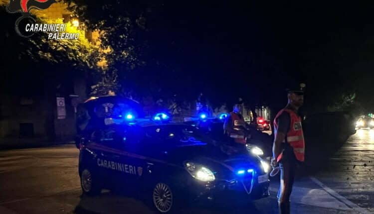 Palermo, controlli nella movida: arresti per spaccio e furti, maxi sequestro di bici elettriche truccate