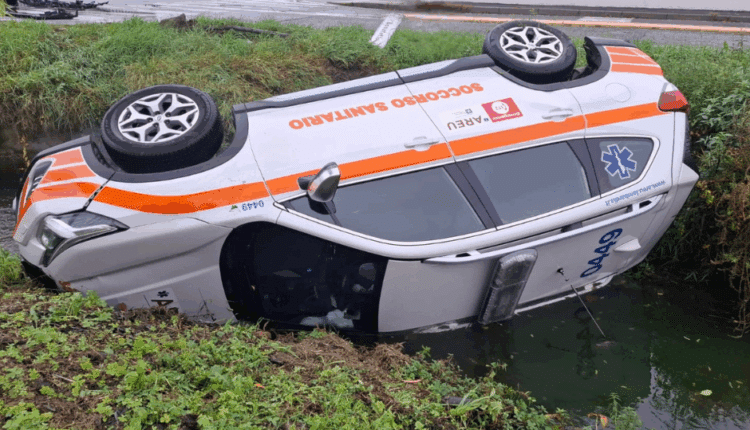 Incidente a Orzinuovi: automedica AREU urtata da un’auto, autista soccorritore in ospedale ma non è grave