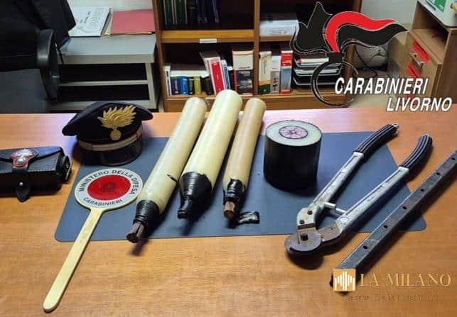 Livorno: fermata auto sospetta con rame rubato e arnesi da scasso.