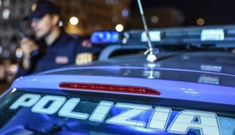 Ravenna, poliziotto fuori servizio salva un giovane: minacciato con pistola-scacciacani