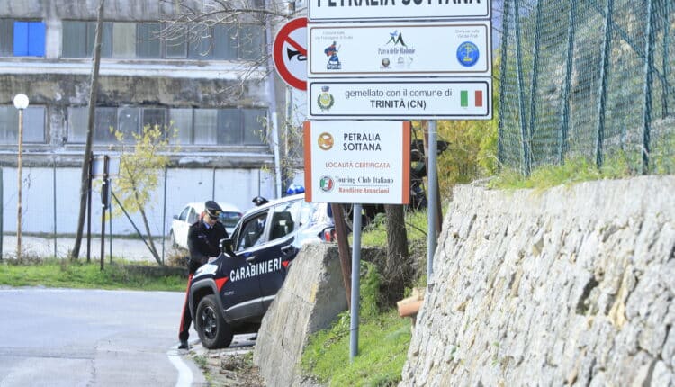 Controlli dei Carabinieri a Petralia Sottana durante “Sapori Madoniti d’Autunno”: 7 denunciati e 5 segnalati per droga