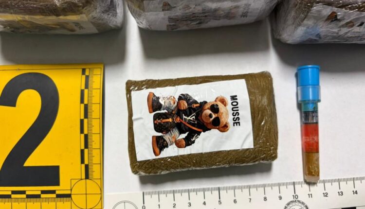 Lecce, maxi-sequestro di hashish durante i controlli straordinari: 2 arresti e oltre 20 kg di droga recuperati