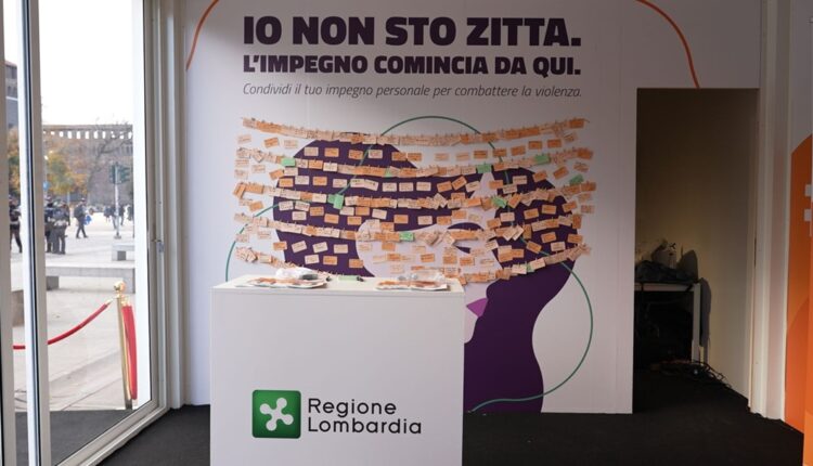 Milano inaugura il ‘Muro degli impegni’: un gesto simbolico per dire no alla violenza sulle donne