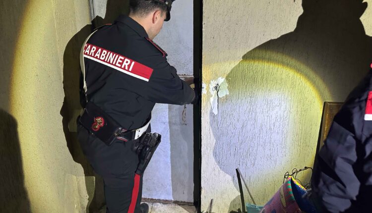 Ostia, maxi operazione antidroga dei Carabinieri: 12 arresti per spaccio e detenzione di stupefacenti