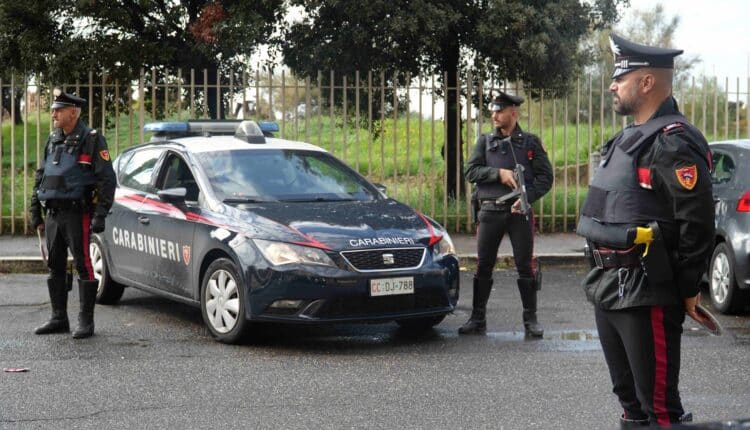 Ostia, maxi operazione antidroga dei Carabinieri: 12 arresti per spaccio e detenzione di stupefacenti