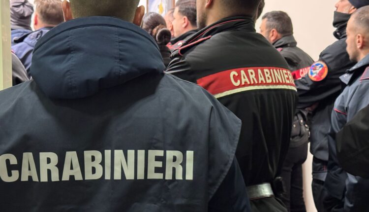 Roma, maxi-operazione dell’Arma dei Carabinieri: eseguiti 18 arresti per una serie di rapine e furti